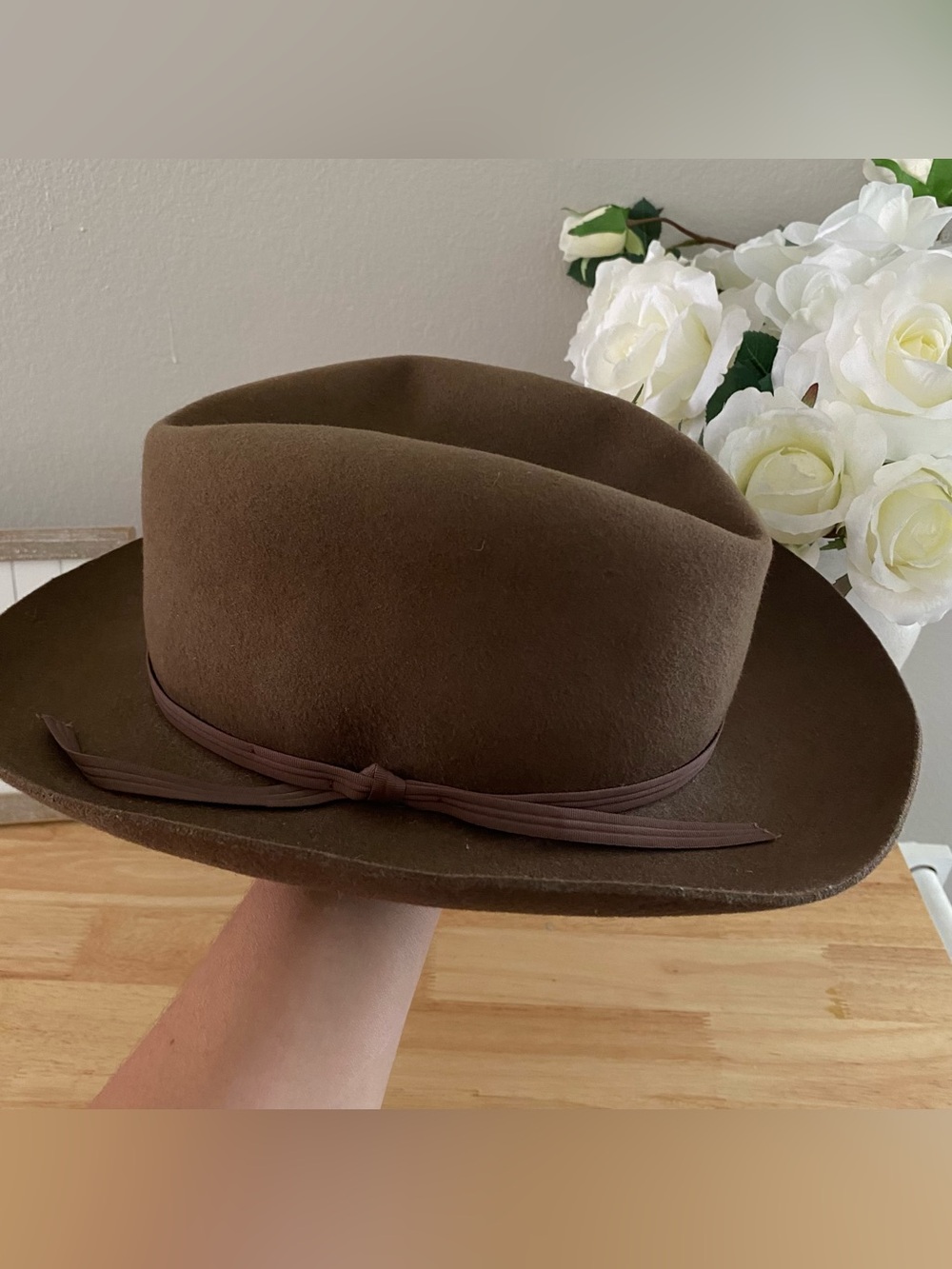 VTG Banana Republic Dark Brown 100% wool  Hat with Ribbon Band